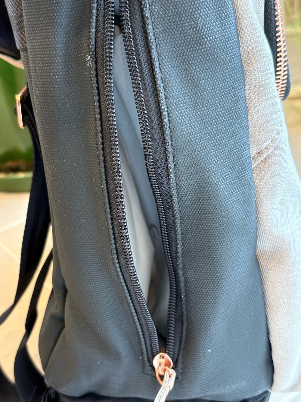 Petunia Pickle Bottom Pivot Backpack 🖤 - Picture 13 of 15